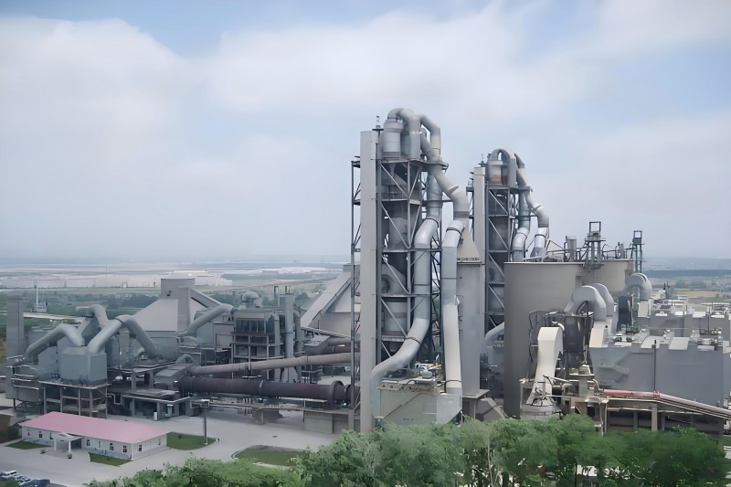 山西浩業(yè)為太原某水泥廠定制安裝礦山輸送皮帶機項目