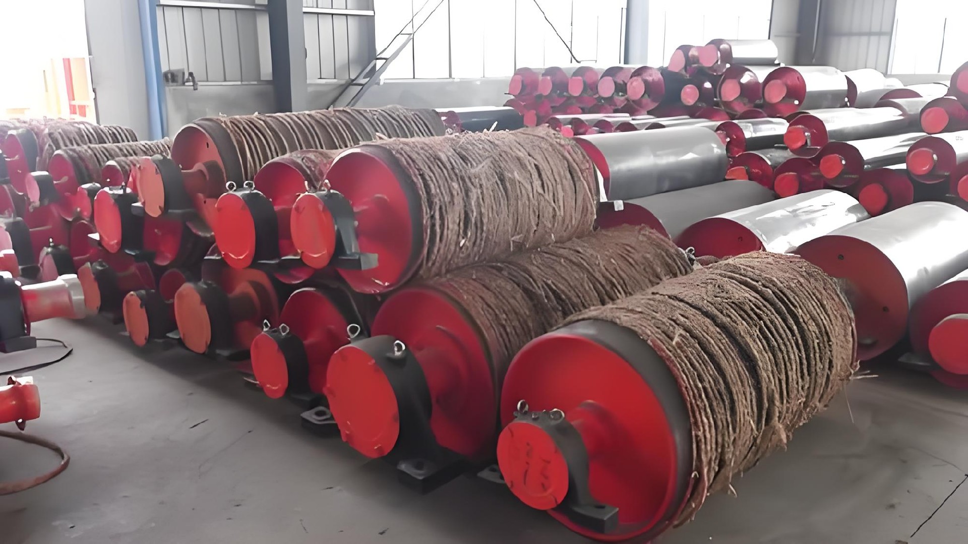 帶式輸送機的傳動裝置設(shè)計和傳動滾筒的選擇